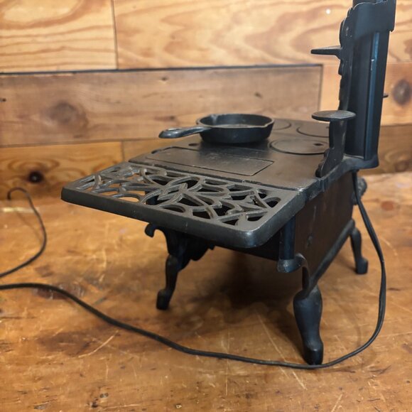 Antique Cast Iron Stove Lamp - Picture 8 of 10